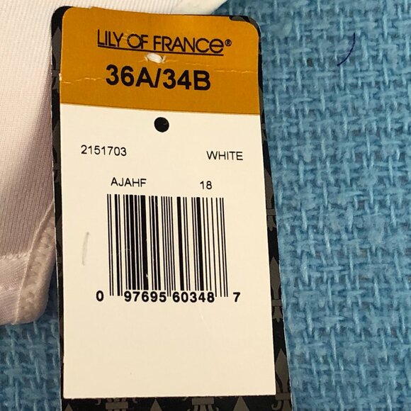 Lily of France Pro Shaper Wire-Free White Sports Bra Sizes 36A/34B NWT - Picture 11 of 13